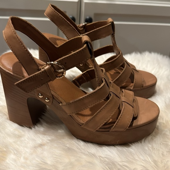 Brand New! Women's Imana Strappy Slingback Platform Dress Sandals - Picture 2 of 5